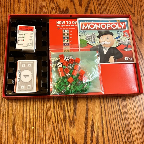 Monopoly Game by Hasbro - Picture 4 of 8